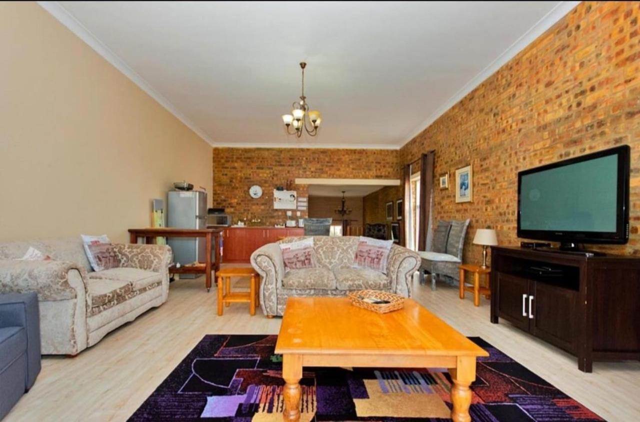 Hotel Golfer'S Retreat Langebaan Esterno foto